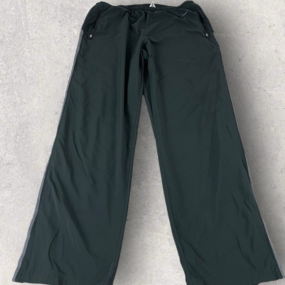 Nike Pants Mens Large Black White DriFit Swoosh Stretch Track Jogging Gym F79 - Picture 1 of 12